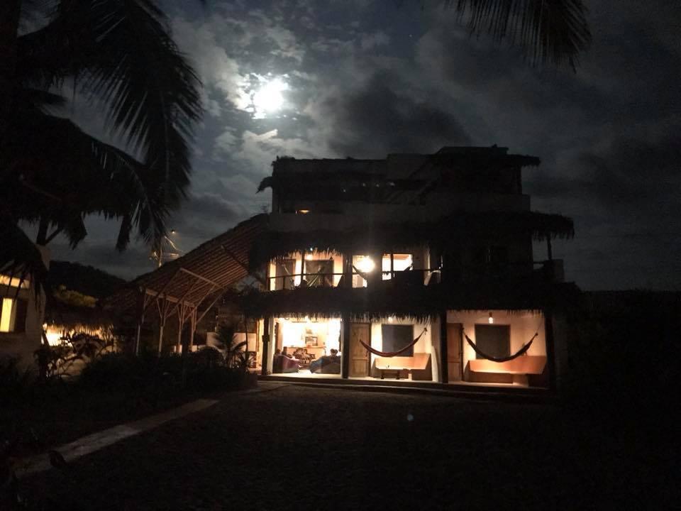 Beach Front Bungalows At The Coconut Canoa Ngoại thất bức ảnh