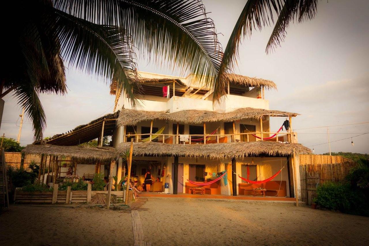Beach Front Bungalows At The Coconut Canoa Ngoại thất bức ảnh