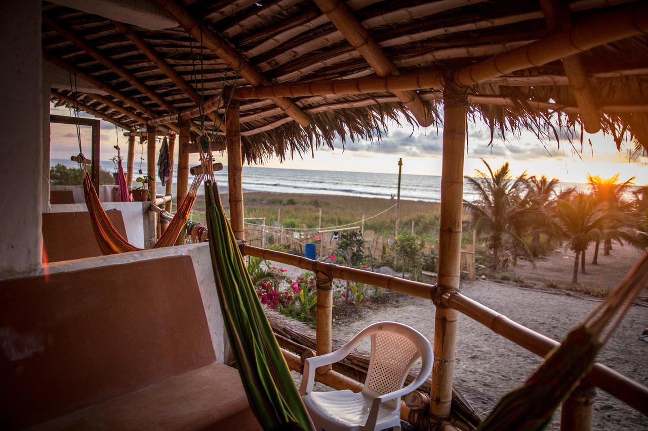 Beach Front Bungalows At The Coconut Canoa Ngoại thất bức ảnh